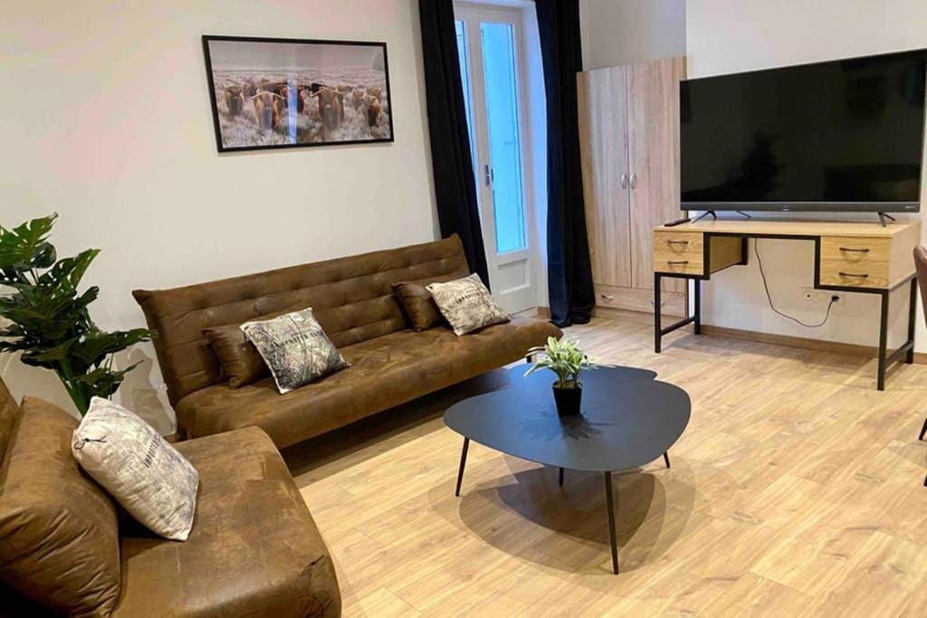 Appartement Proche Gare Neuf, Ambiance Highland Valence  Zewnętrze zdjęcie